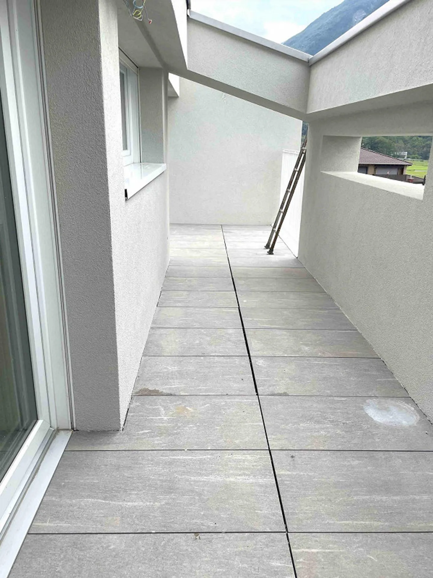 Attico in zona tranquilla e soleggiata - Foto 8 di 10