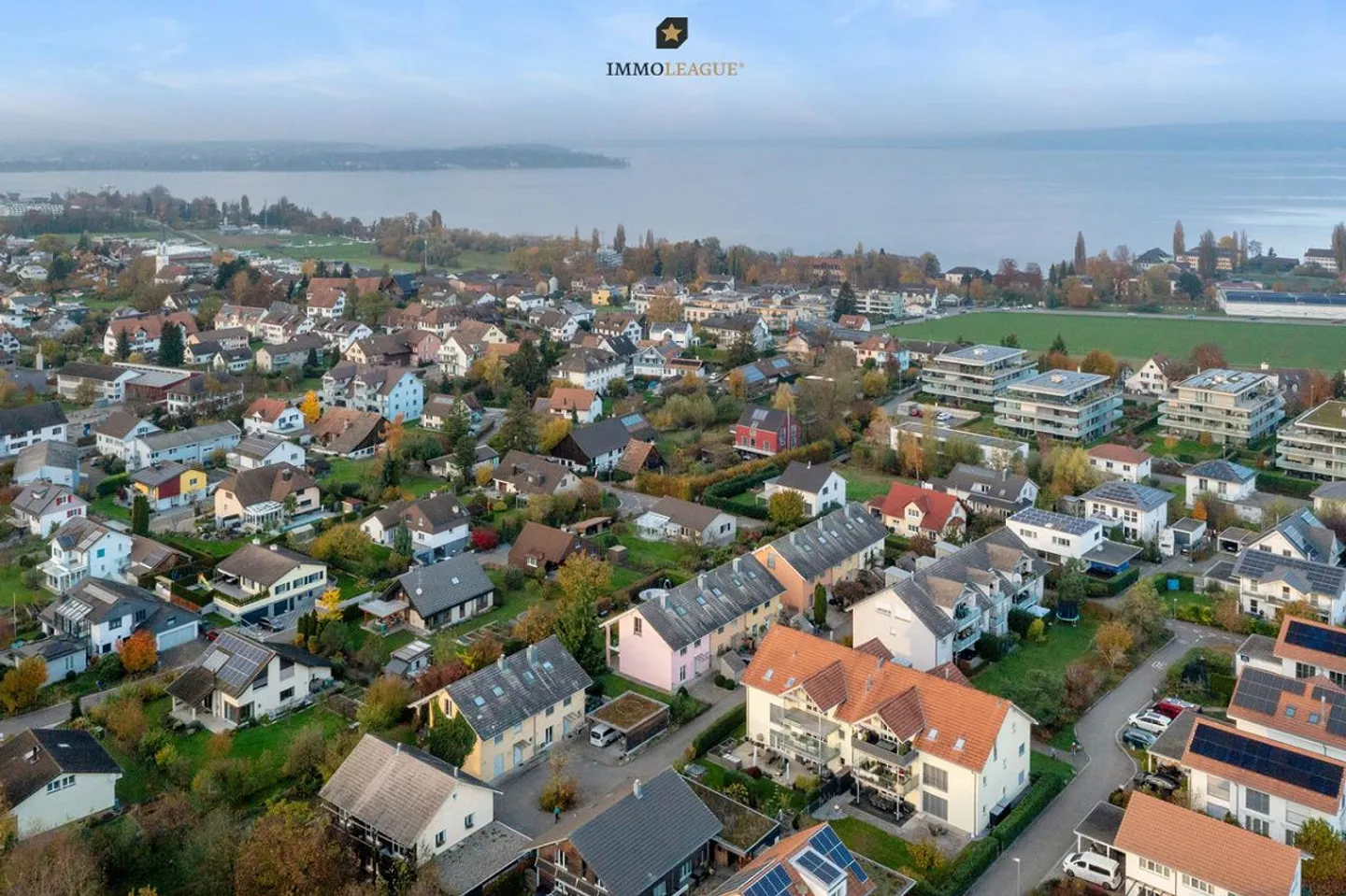 Spaziosa casa da sogno con idillio giardino in posizione desiderabile. - Foto 7 di 10