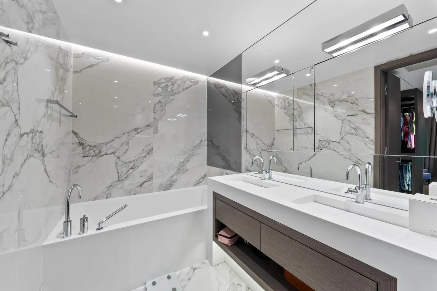 Dachgeschoss 6 Zimmer - Foto 9 von 13