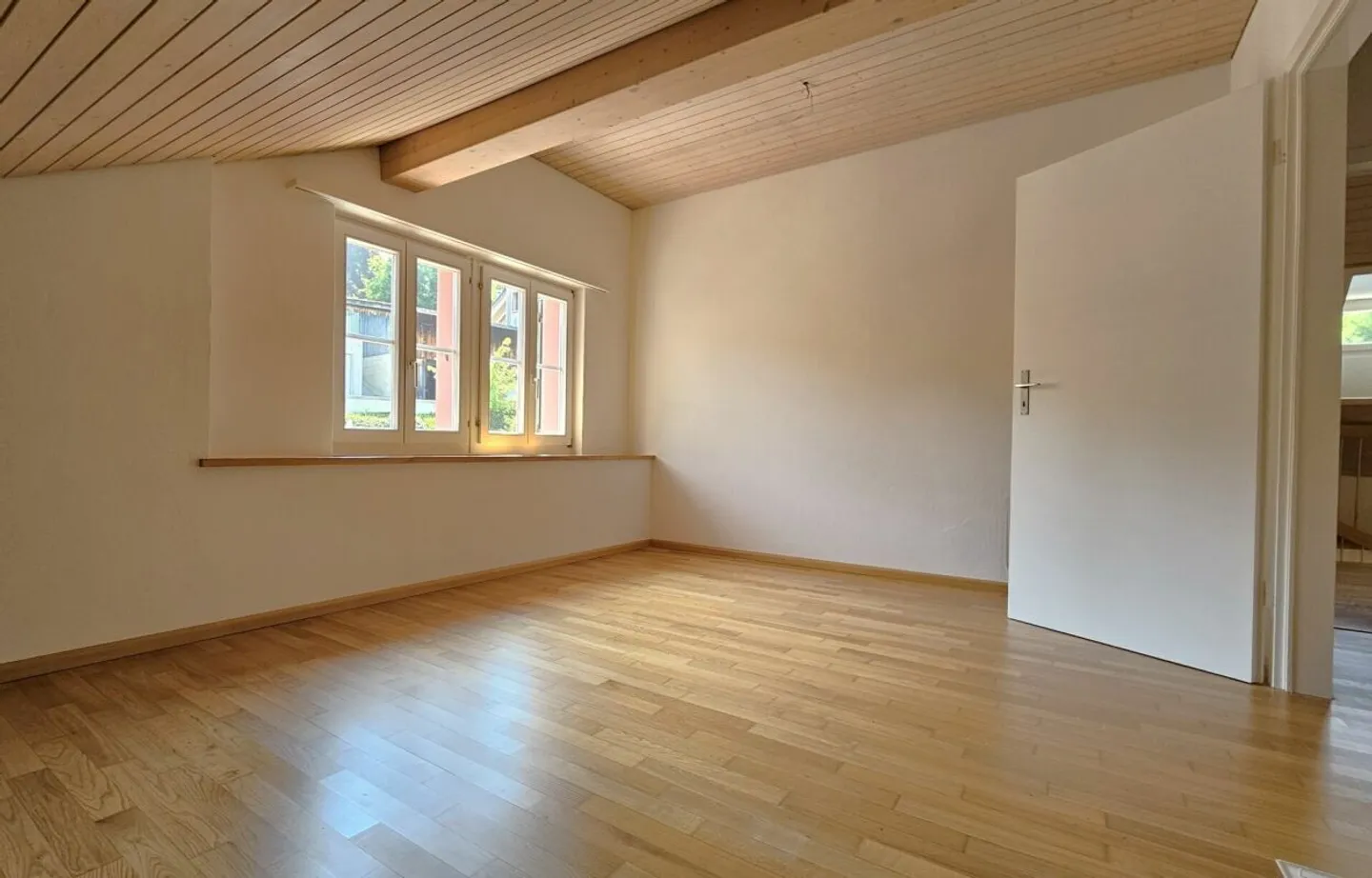 Heimelige Maisonettewohnung mit Terrasse und Garage - Foto 11 von 13