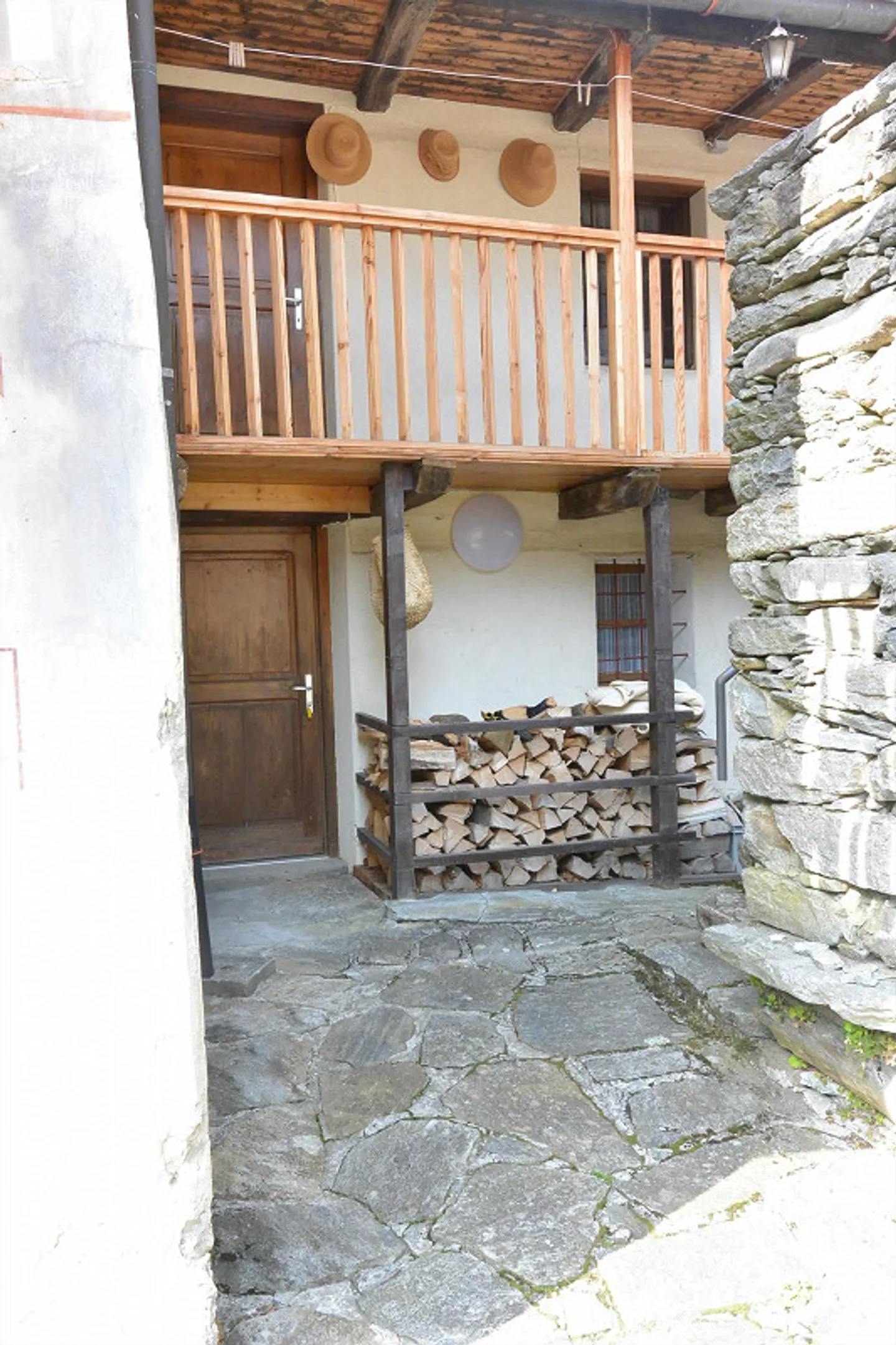 Rustique Tessinois de 7 Chambres - Photo 17 sur 21