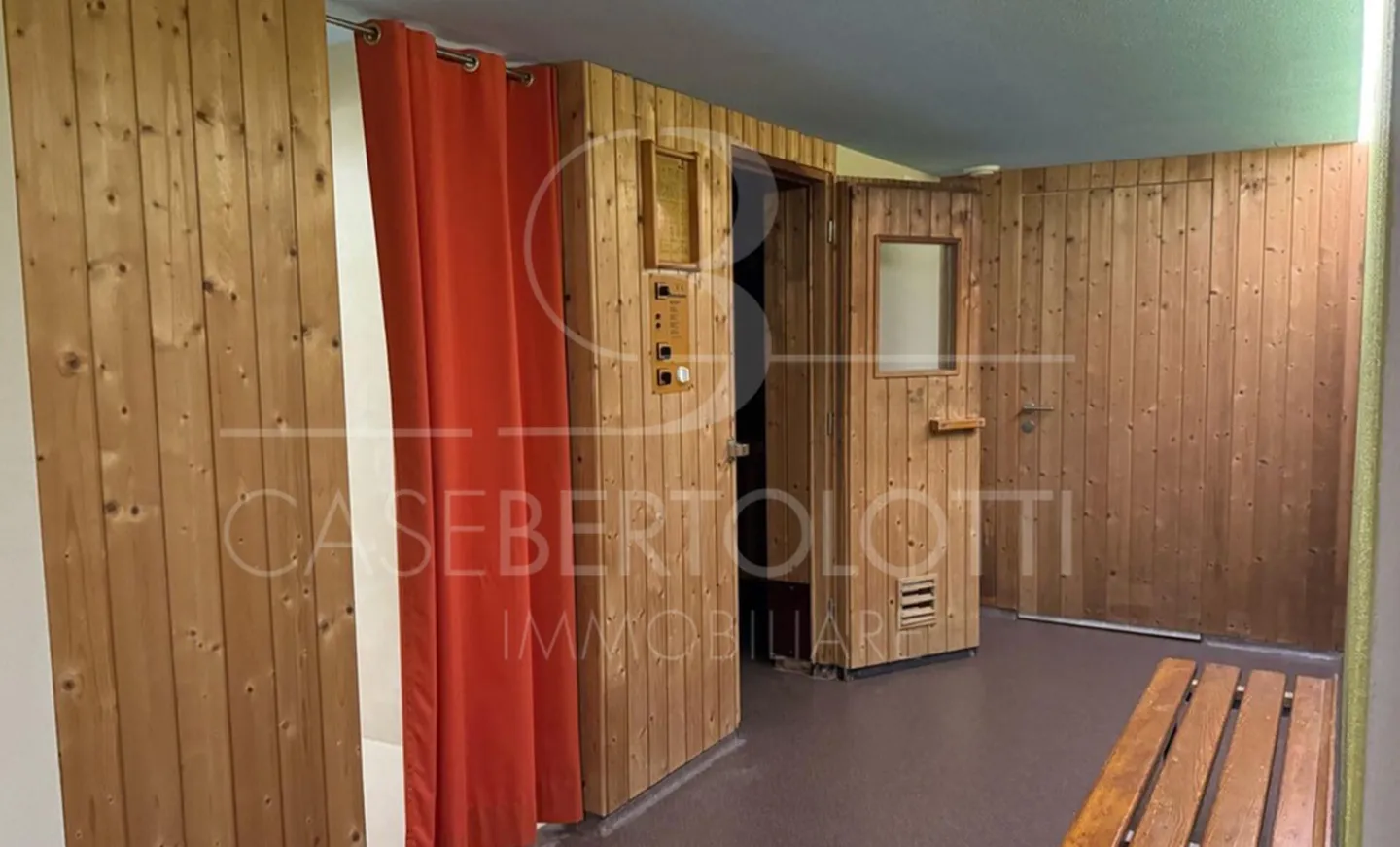 Light, Location, Quality of Life - Your Oasis of Comfort in Muralto - Photo 12 of 14