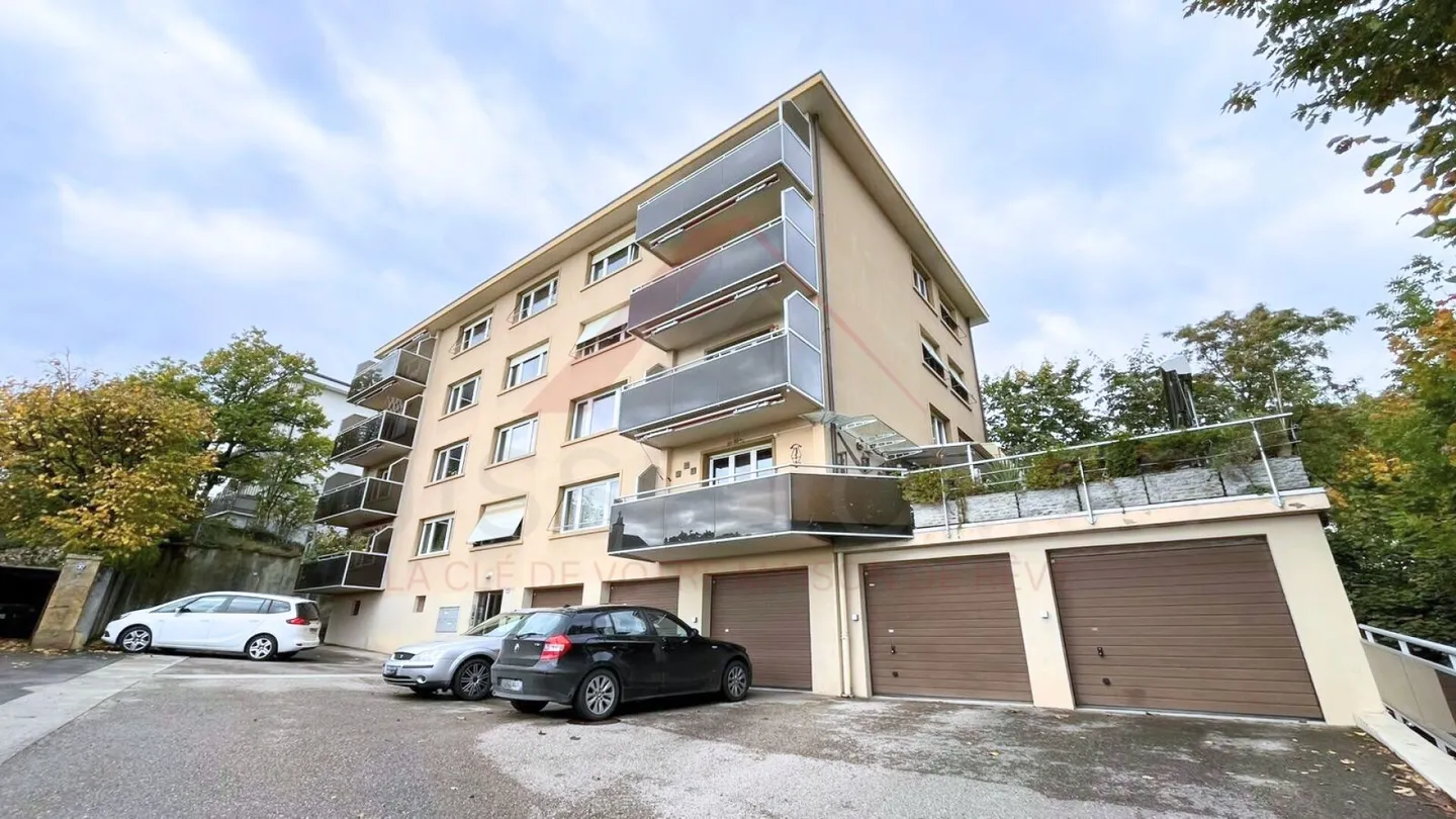 Exceptional lake view - Superb 4.5 room apartment of 128 m² with garage and high-end finishes in Neuchâtel - Photo 20 of 20