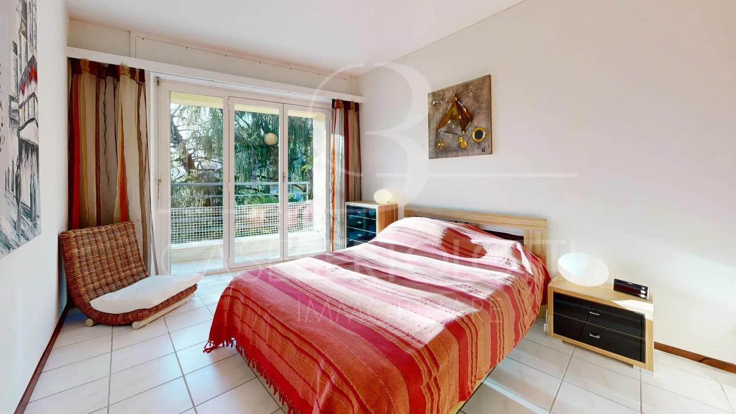 Light, Location, Quality of Life - Your Oasis of Comfort in Muralto - Photo 6 of 14