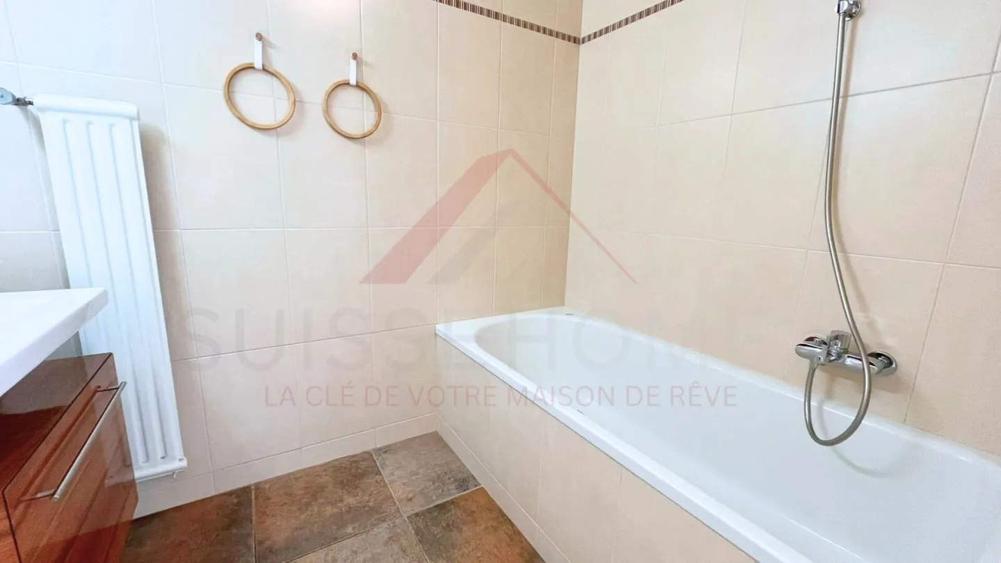 Exceptional lake view - Superb 4.5 room apartment of 128 m² with garage and high-end finishes in Neuchâtel - Photo 18 of 20