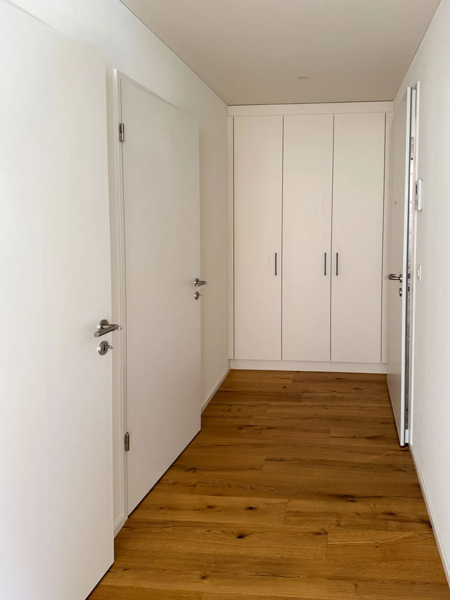 Appartamento moderno e adatto alle famiglie nel cuore di Glarus - Foto 5 di 9