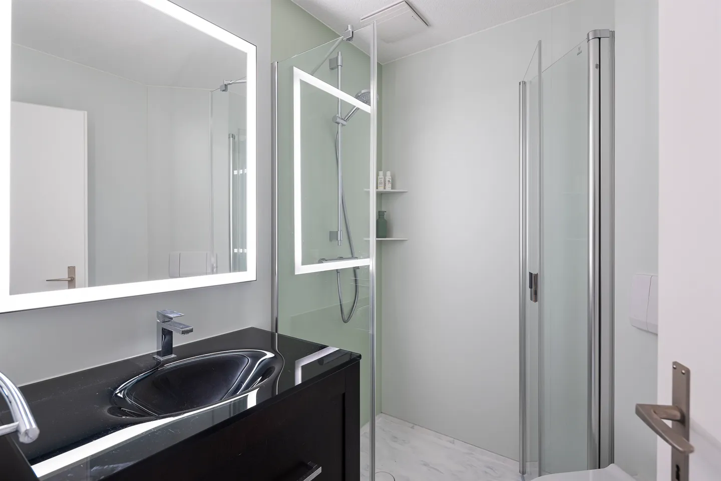 Geräumiges Familienhaus mit Garten - Foto 11 von 13