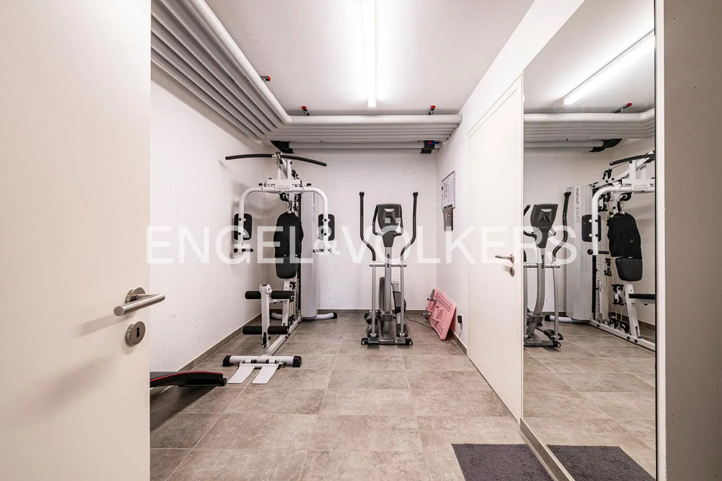 Villa moderna in posizione tranquilla - Foto 12 di 13