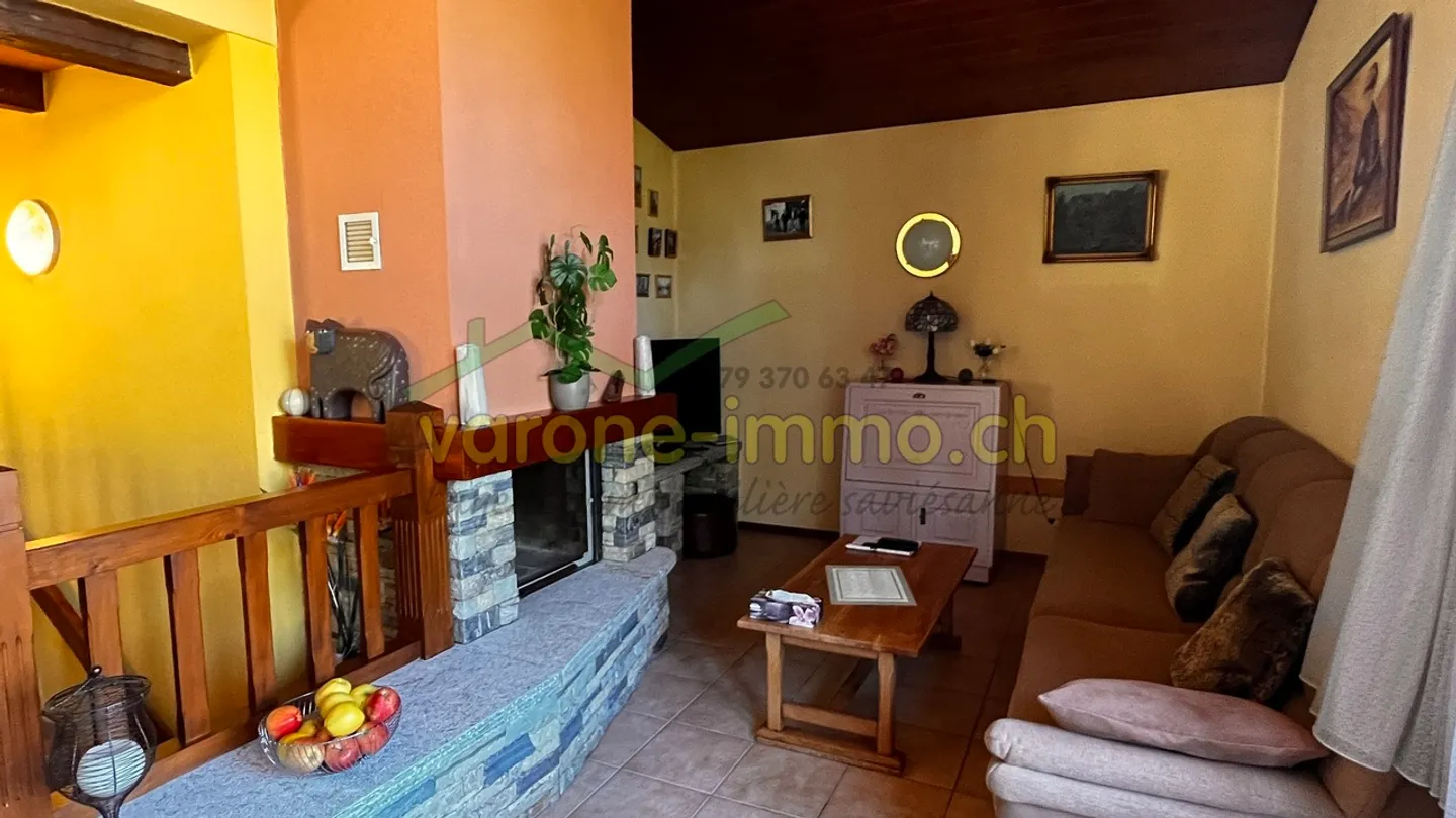 Chalet Incantevole a Briey/Chalais - Foto 7 di 16