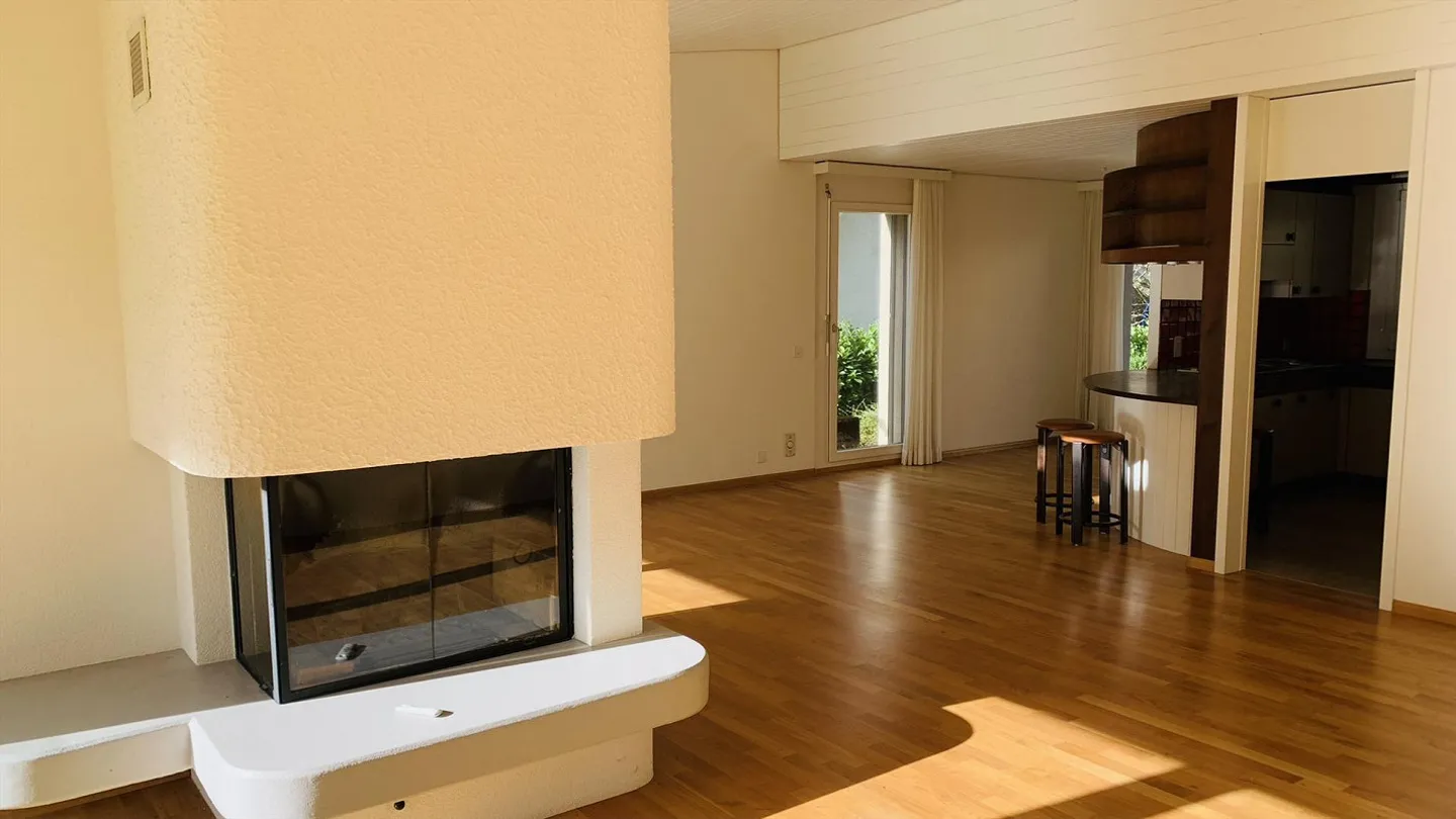 Spaziosa casa indipendente di 7 locali con giardino e vista sulle montagne a Dornach - Foto 5 di 14