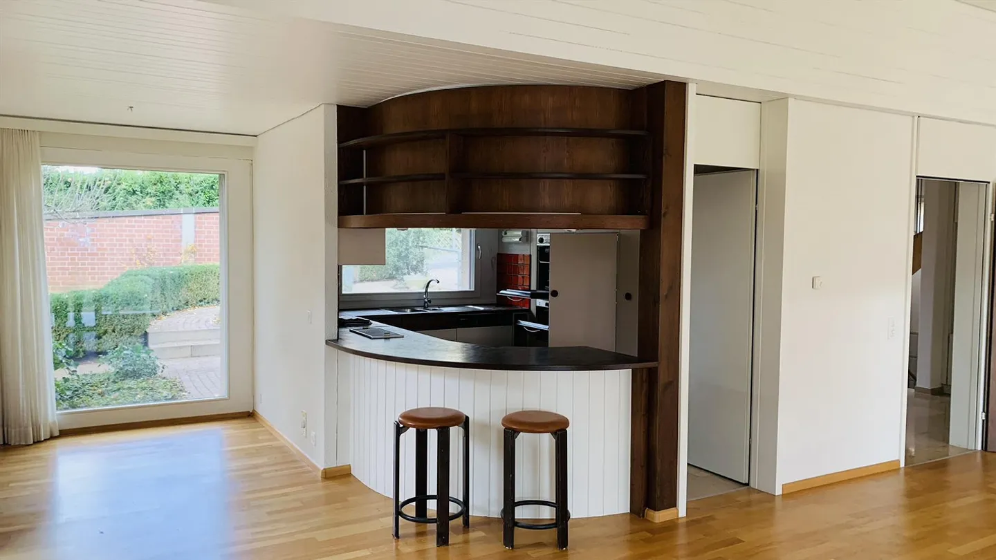 Spaziosa casa indipendente di 7 locali con giardino e vista sulle montagne a Dornach - Foto 6 di 14