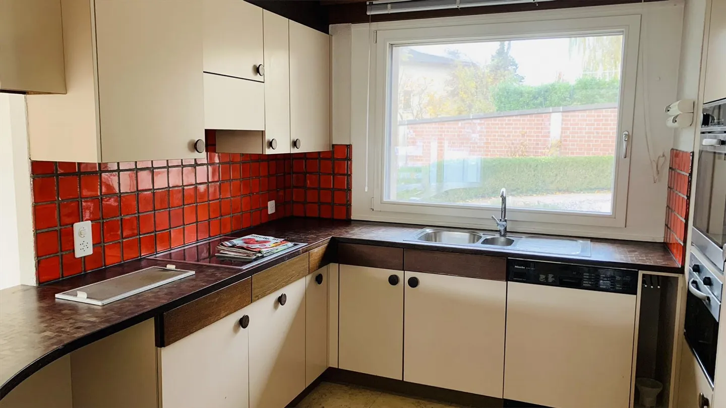 Spaziosa casa indipendente di 7 locali con giardino e vista sulle montagne a Dornach - Foto 7 di 14