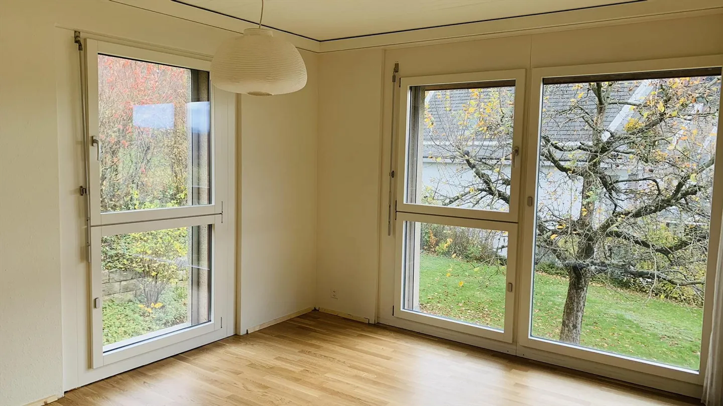 Spaziosa casa indipendente di 7 locali con giardino e vista sulle montagne a Dornach - Foto 8 di 14