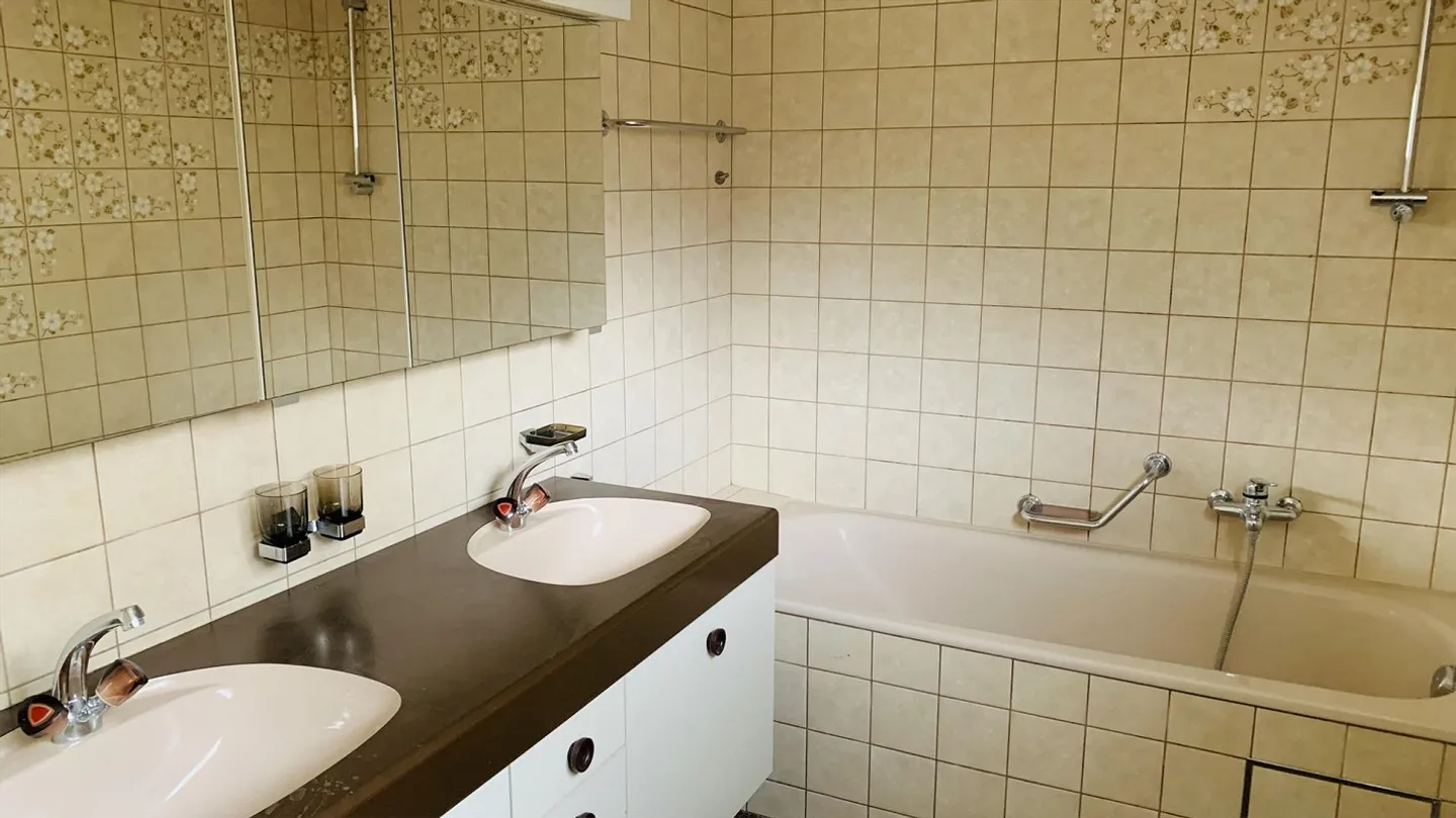 Spaziosa casa indipendente di 7 locali con giardino e vista sulle montagne a Dornach - Foto 9 di 14