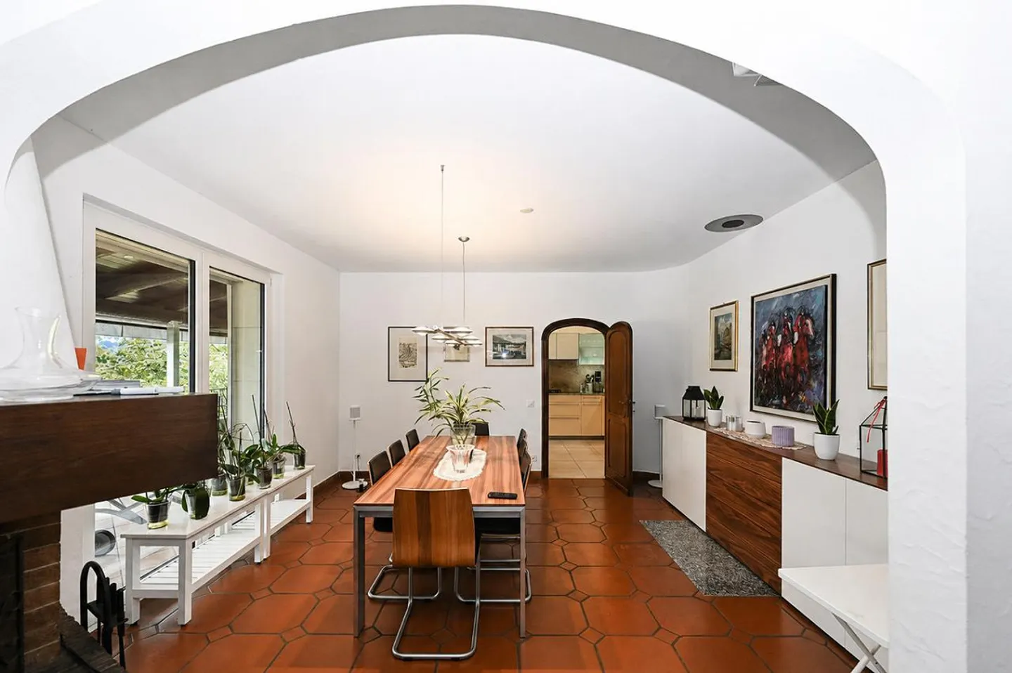 Elegant Villa with Indoor Pool and Large Plot in Vezia - Photo 7 of 28