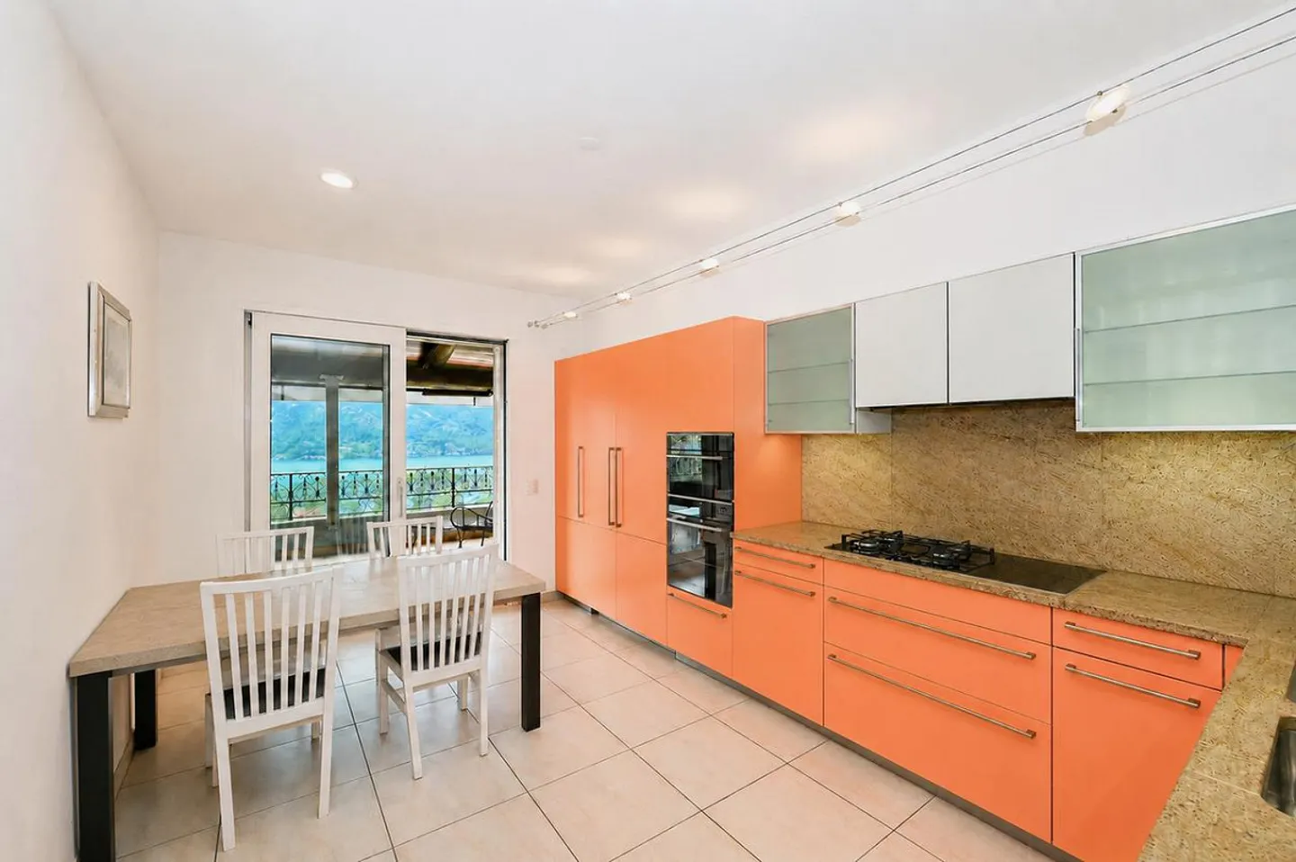 Elegant Villa with Indoor Pool and Large Plot in Vezia - Photo 12 of 28