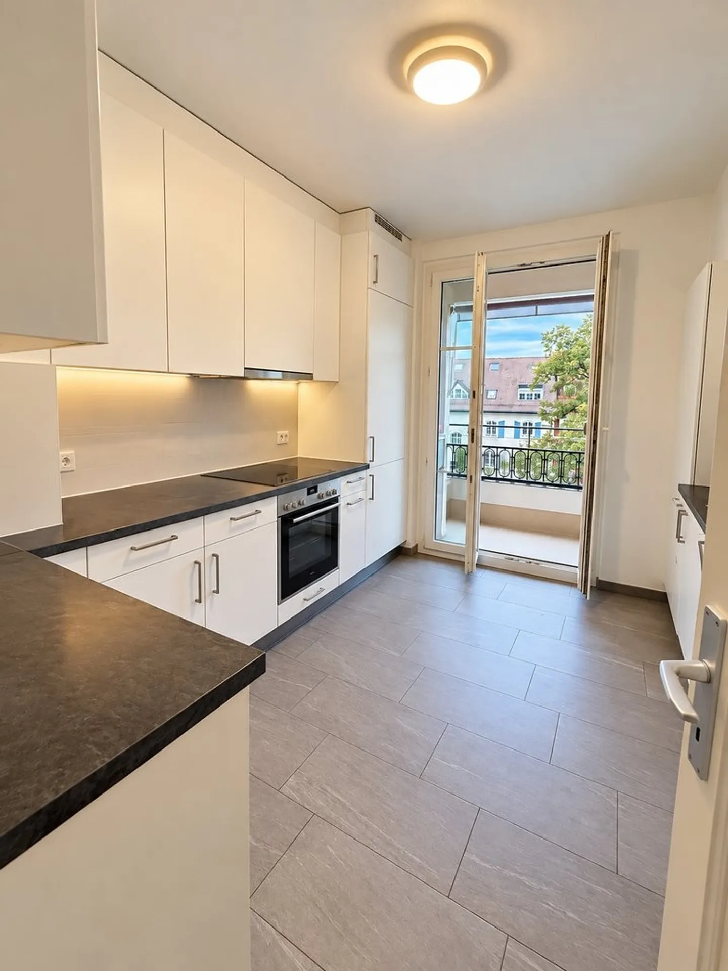Charmant appartement 4.5 pièces - Photo 3 sur 10