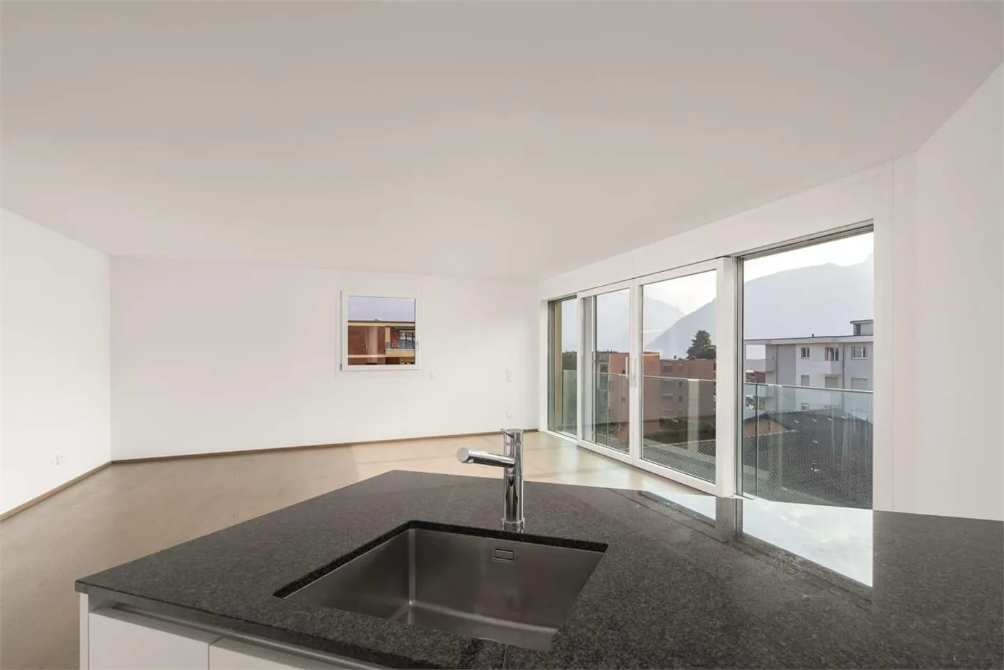 Modernes Apartment mit Seeblick - Foto 5 von 13