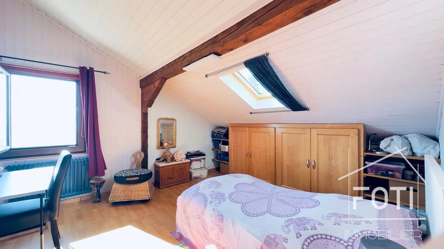 Charming House with Mountain Views - Photo 8 of 13