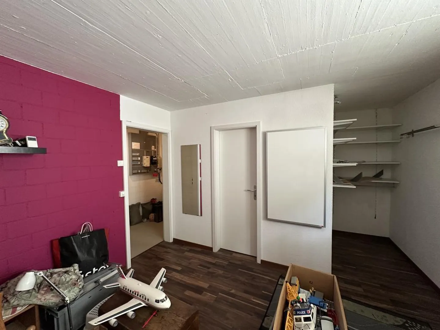 Well-maintained single-family house with garden paradise, ideal for families - Photo 9 of 12