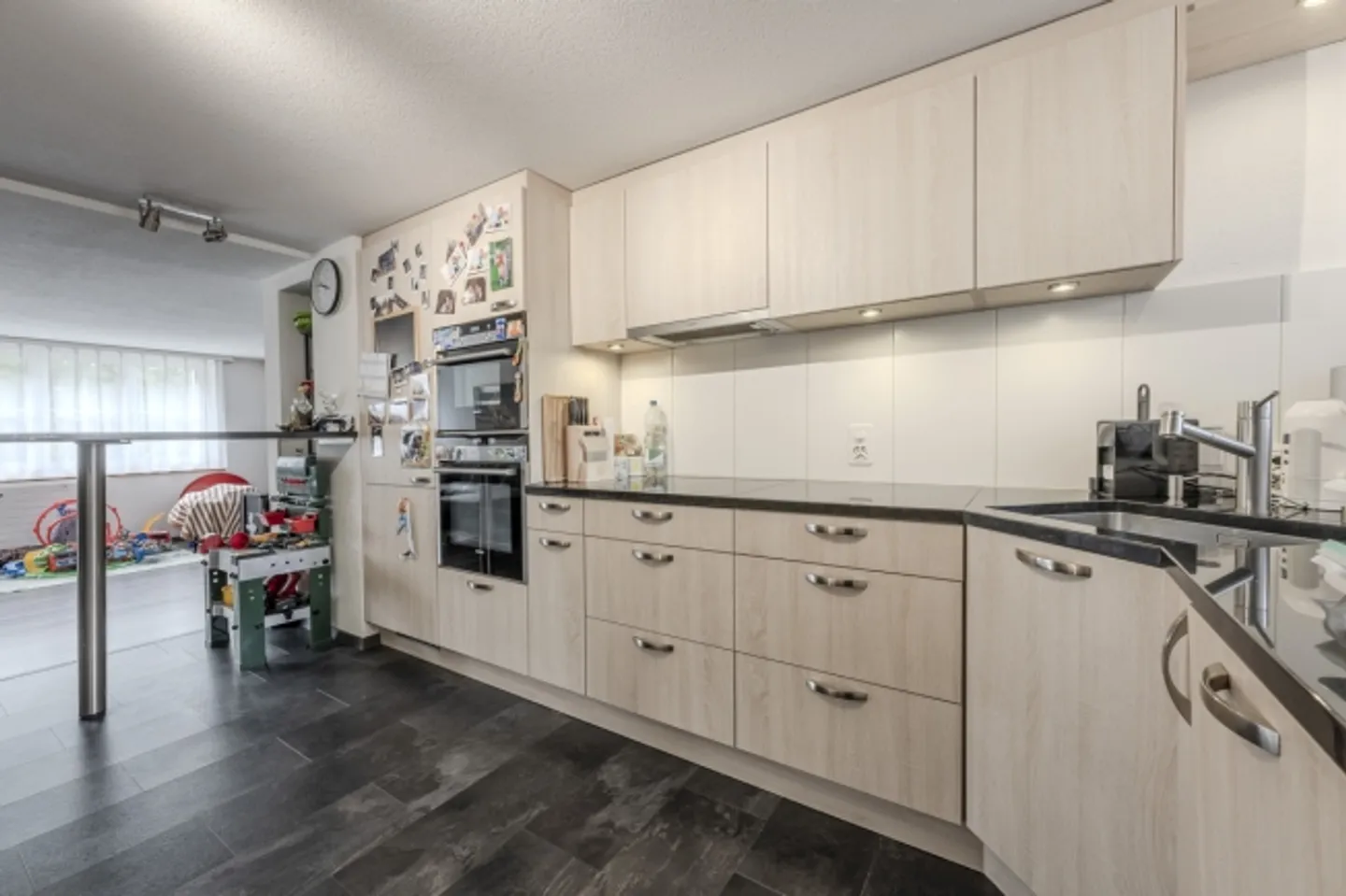 «Charmantes Reiheneinfamilienhaus an Privatstrasse ohne Durchgangsverkehr» - Foto 8 von 9