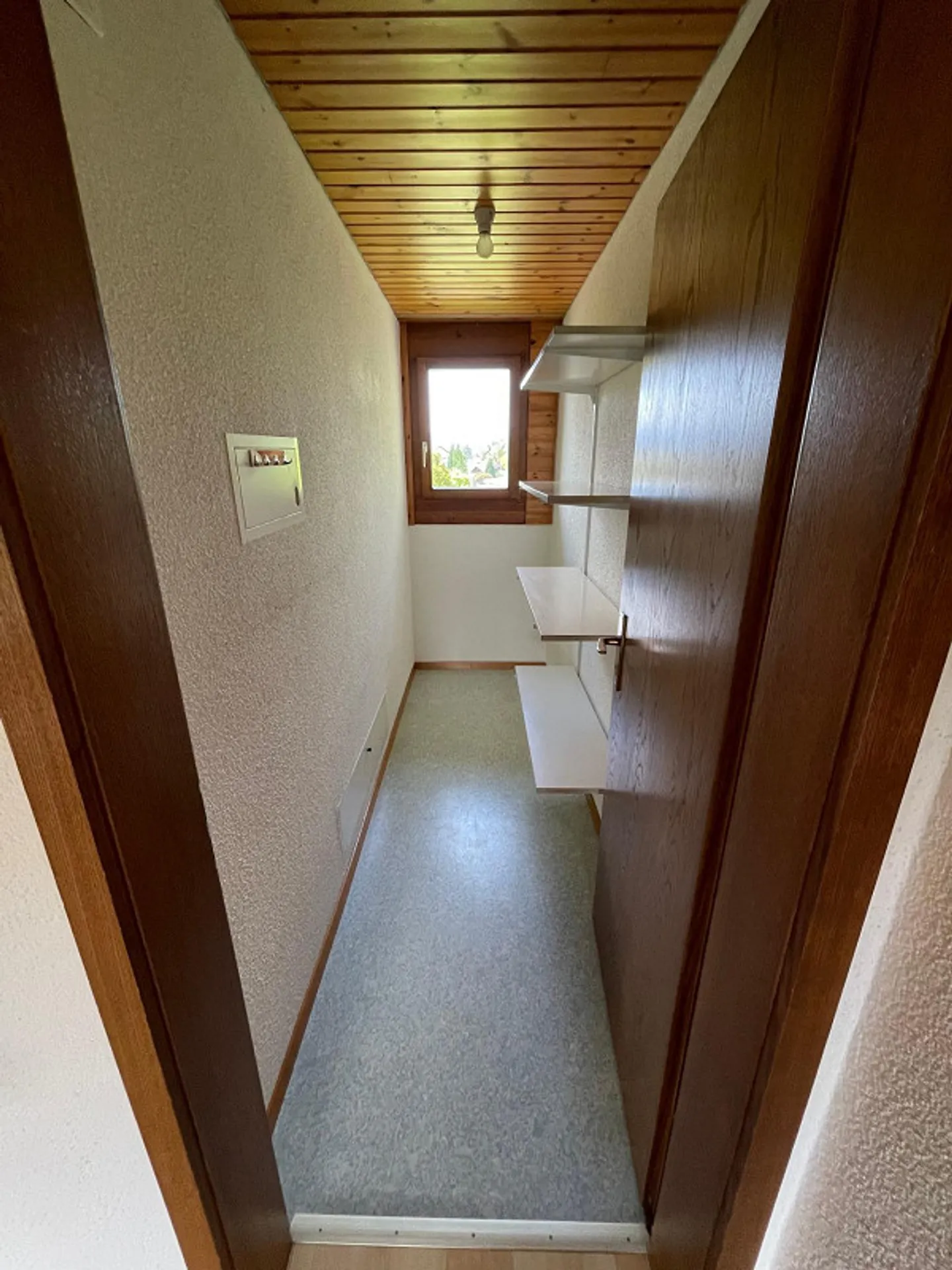 Appartement lumineux de 3,5 pièces avec grand balcon couvert - Photo 7 sur 9