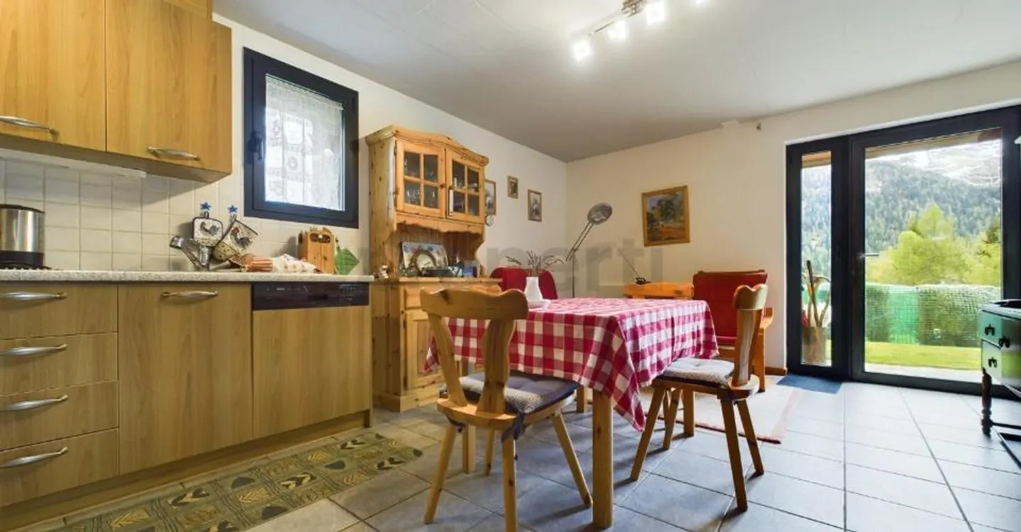 Charmantes Einfamilienhaus zu verkaufen mit atemberaubendem Blick mit 6 Zimmern in Dalpe - Foto 2 von 13