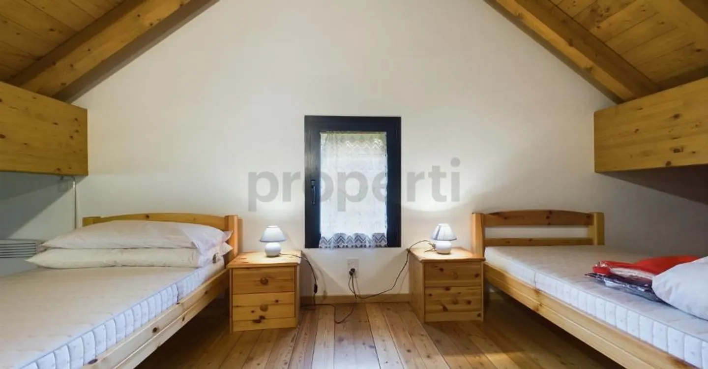 Charmantes Einfamilienhaus zu verkaufen mit atemberaubendem Blick mit 6 Zimmern in Dalpe - Foto 8 von 13