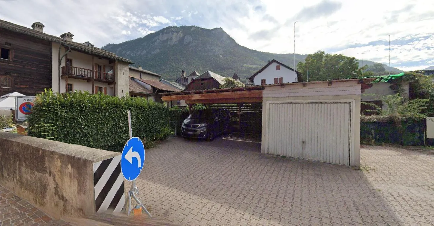 Charmant espace de stationnement - Photo 2 sur 2