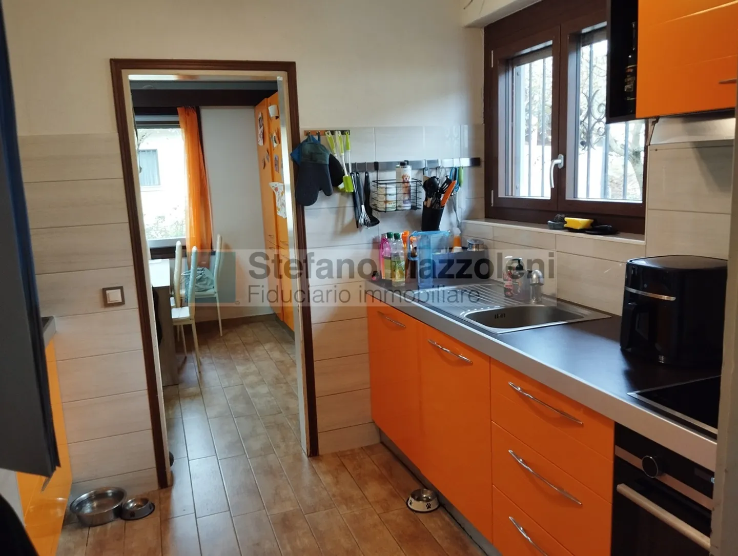 QUARTINO – Zum Verkauf steht ein gemütliches, geräumiges und gut gelegenes Haus - Foto 4 von 12