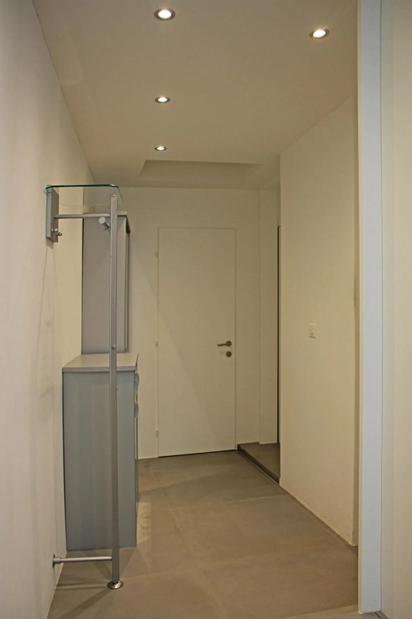 Charming 1.5-room apartment with garden seating area - Photo 3 of 8