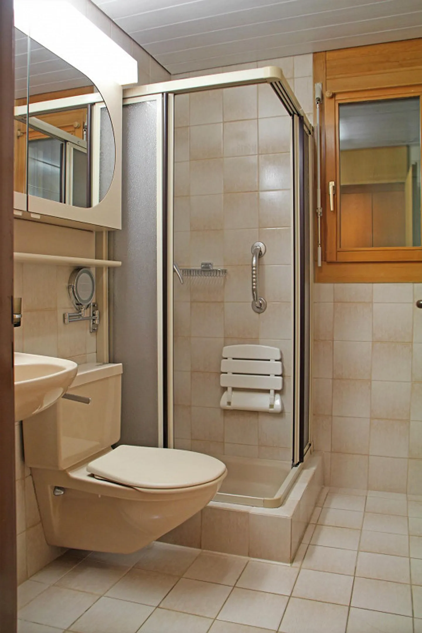 Charming 1.5-room apartment with garden seating area - Photo 8 of 8