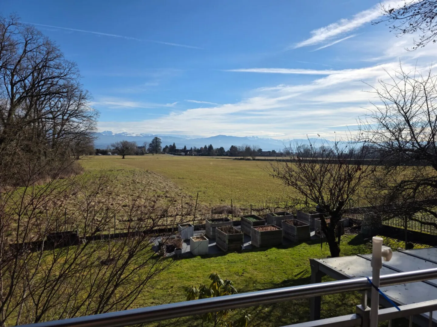 Chalet magnifique avec vue sur le lac et les Alpes - Photo 5 sur 7
