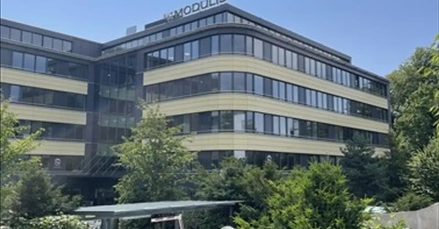 Edificio ad uso misto in affitto - Foto 1 di 2