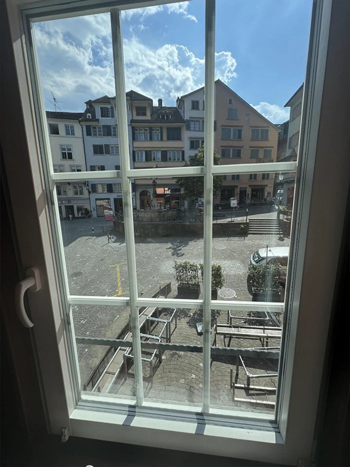 Charmante appartement de 2,5 pièces au cœur de la vieille ville - Photo 3 sur 11