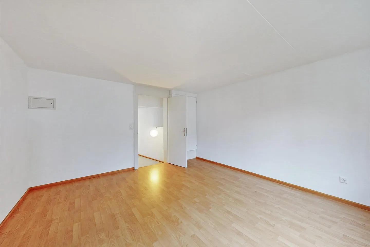 1.5-Zimmer-Studio mit Gartensitzplatz in Basel - Foto 9 von 10