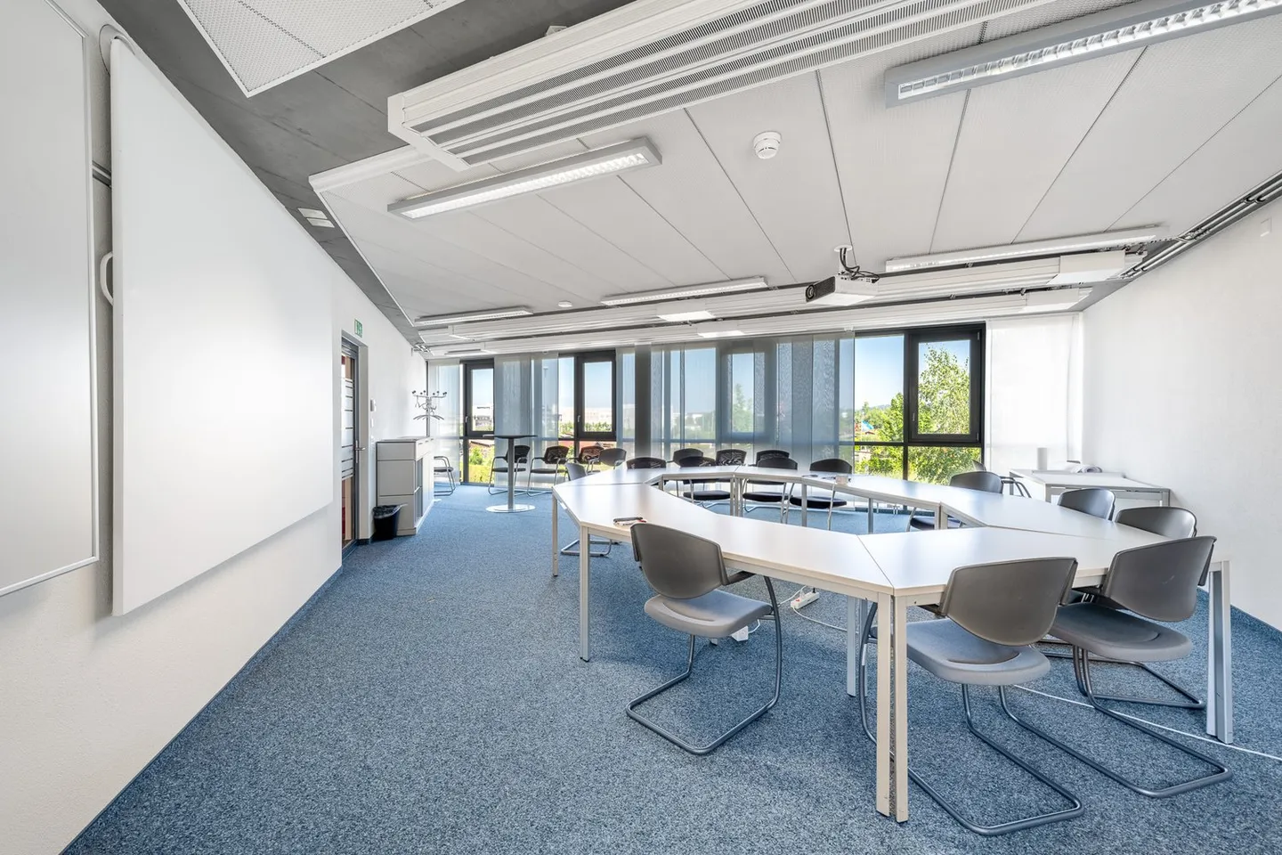 Espace de bureau moderne à Baar - Photo 2 sur 5