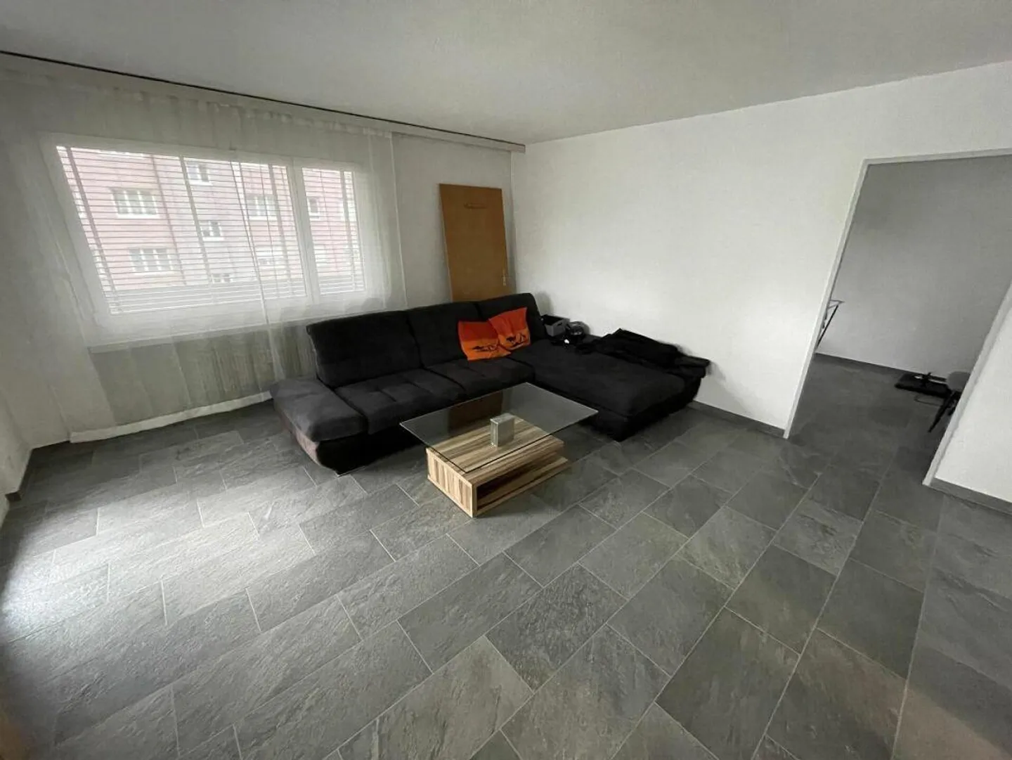 5.5-room apartment on the 3rd floor - Photo 3 of 12