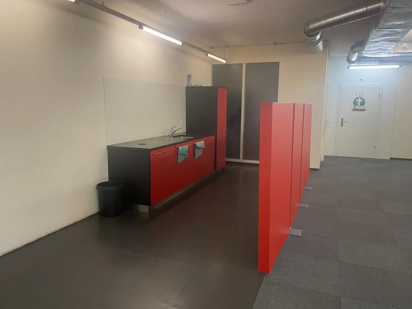 Your new office in the Carba area in Liebefeld - Photo 7 of 8