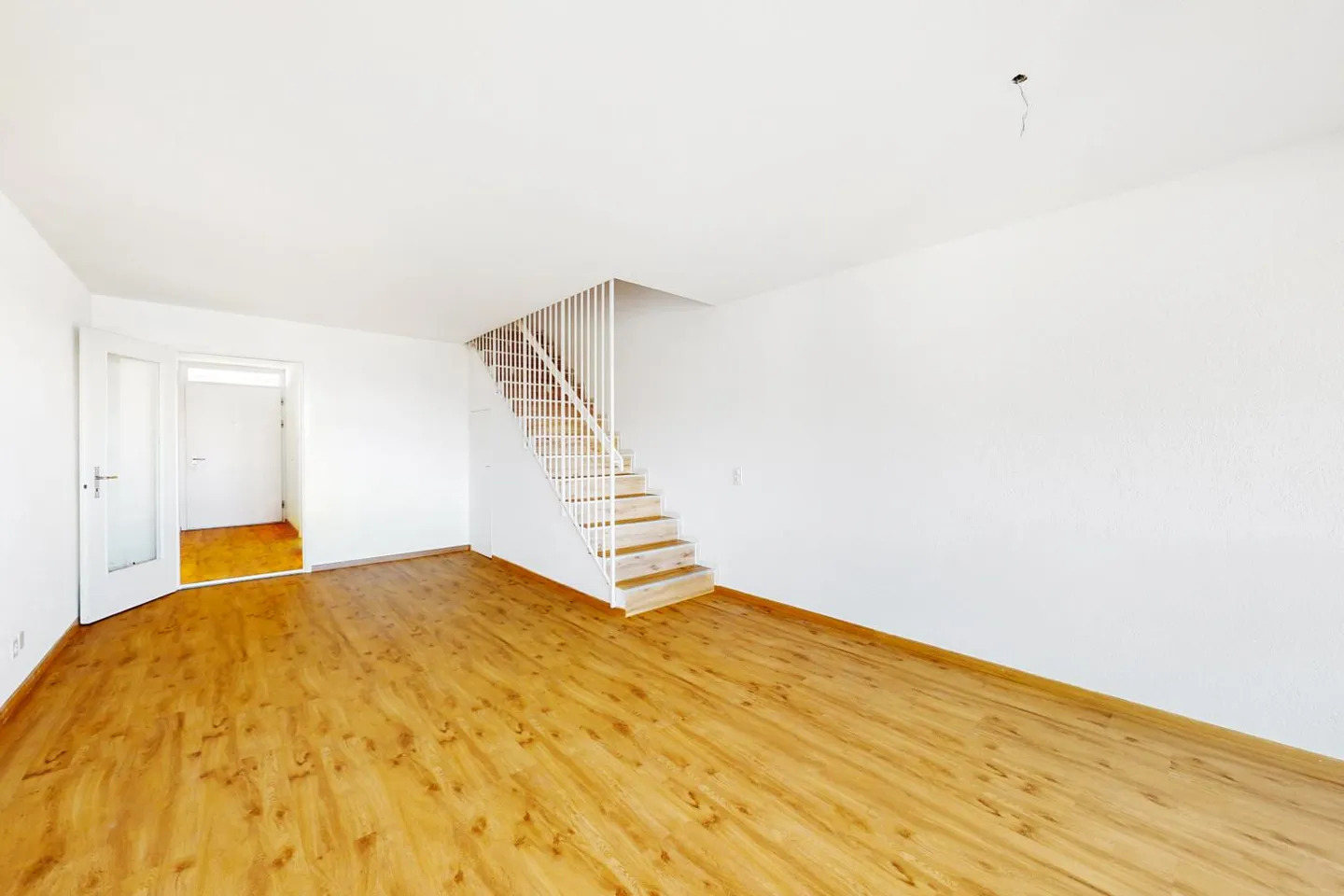 Charming Duplex Apartment - Photo 2 of 11