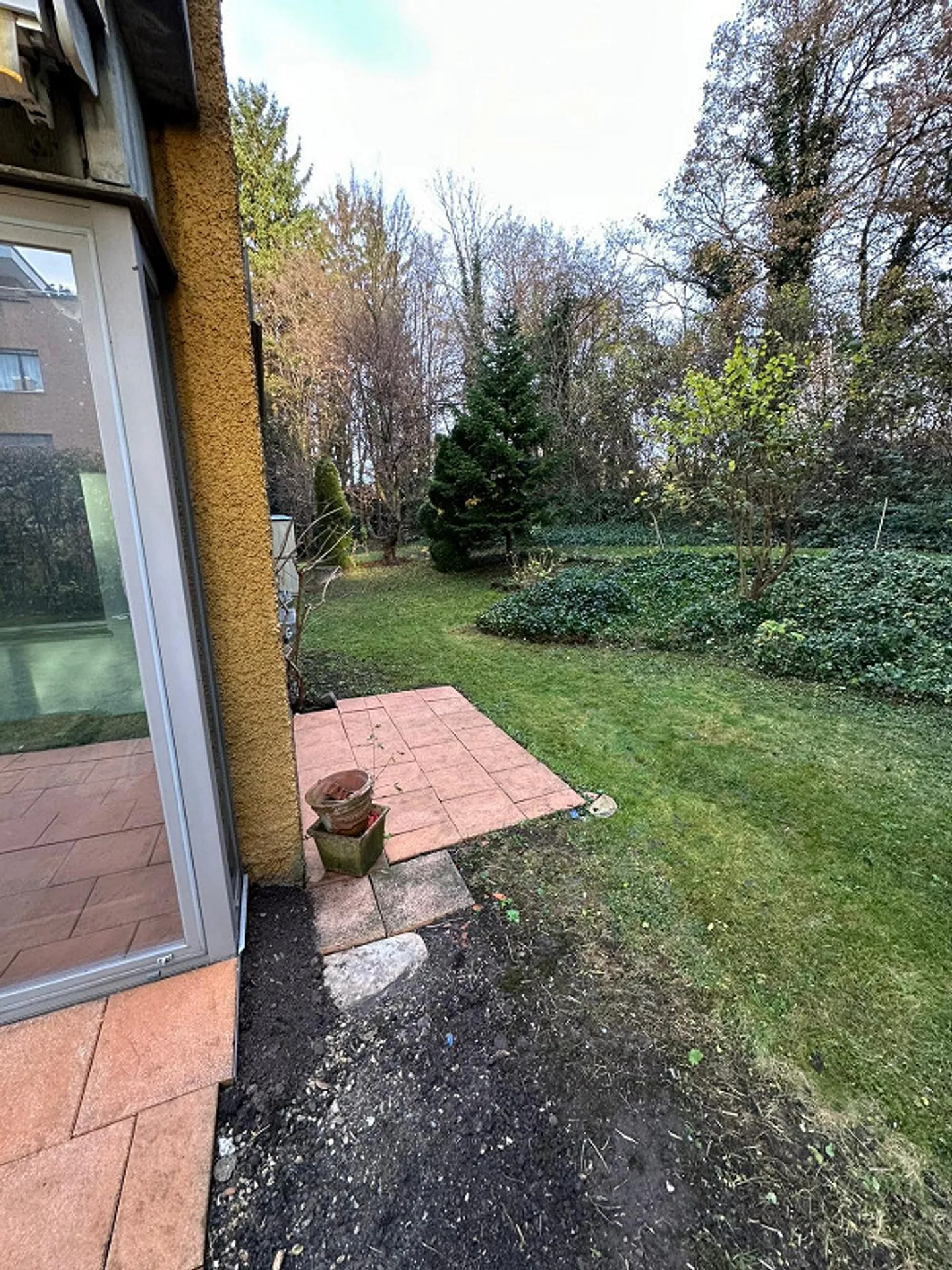 Exklusive 4.5-Zimmer Gartenwohnung mit Wintergarten & Cheminée - Foto 2 von 13