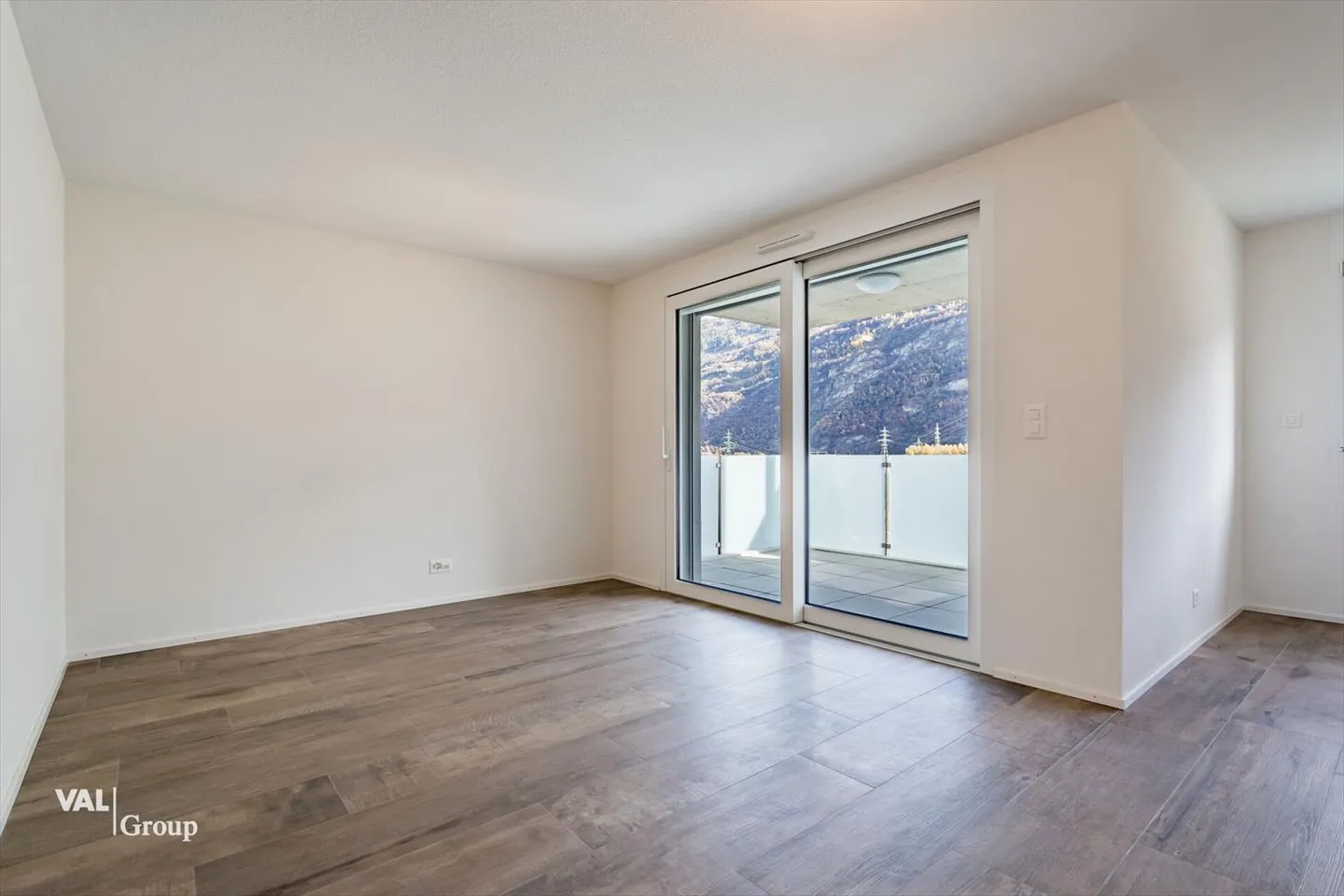 Appartamento nuovo 3.5 locali con balcone - Foto 1 di 10