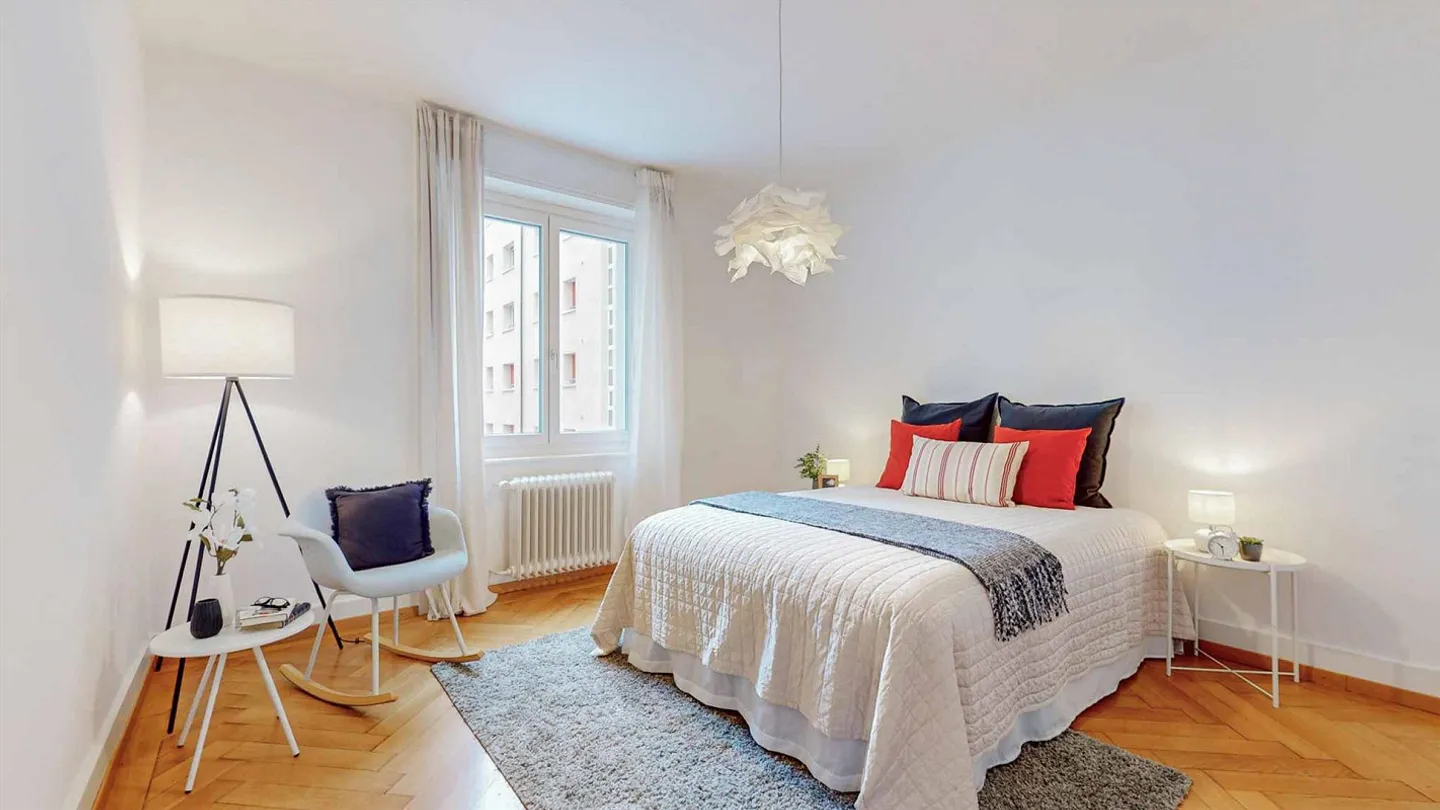 Beautiful apartment in the city center - Photo 3 of 4
