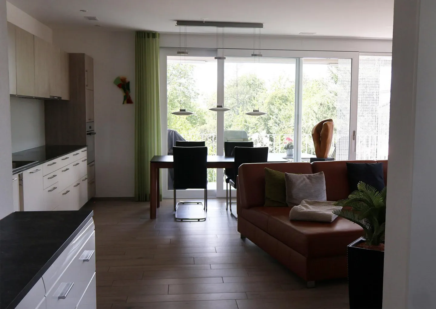 Attractive 2.5-room apartment with a view of the vineyards - Photo 8 of 16