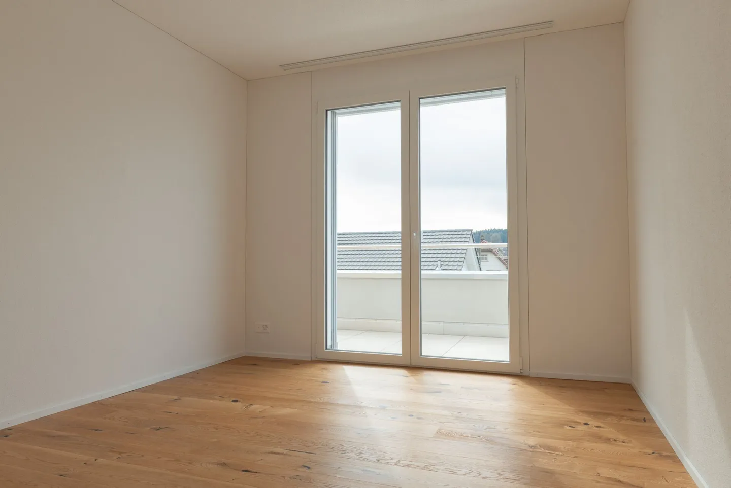 Appartement penthouse exclusif de 5,5 pièces avec terrasse spacieuse - Photo 4 sur 13
