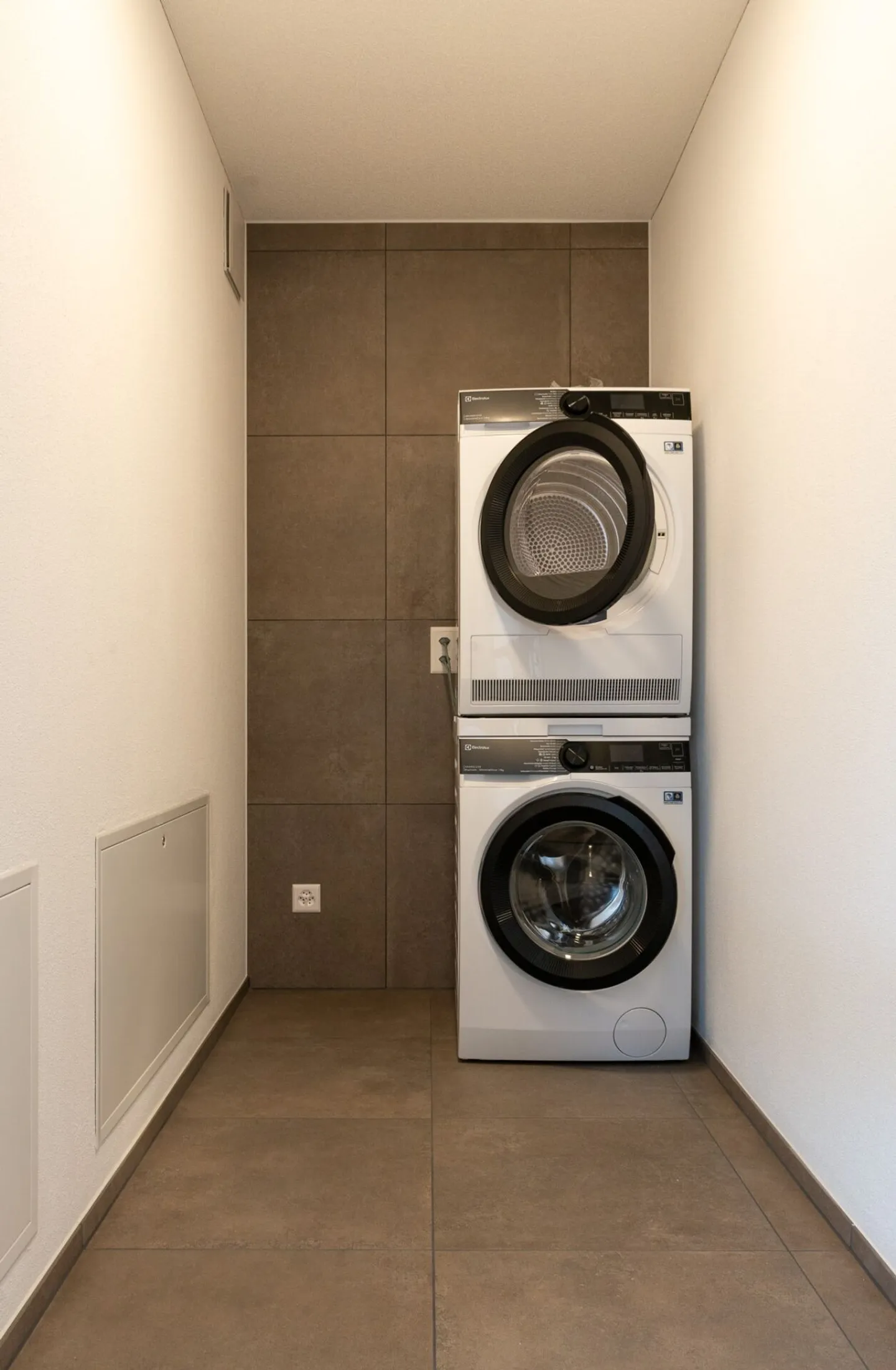 Appartement penthouse exclusif de 5,5 pièces avec terrasse spacieuse - Photo 10 sur 13