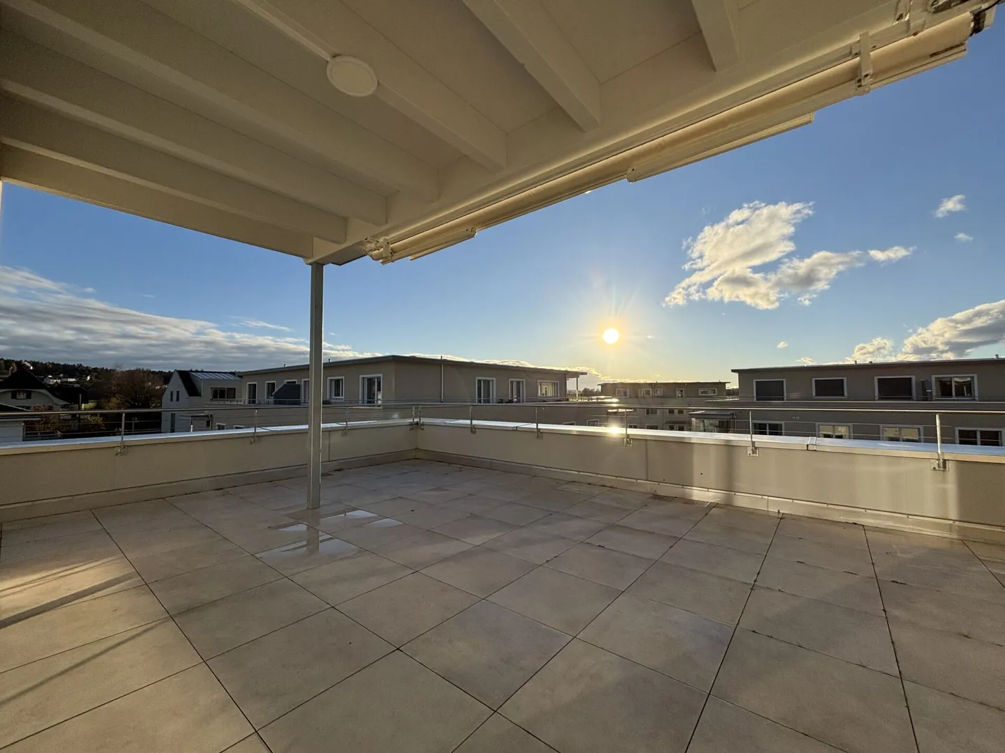 Appartement penthouse exclusif de 5,5 pièces avec terrasse spacieuse - Photo 11 sur 13