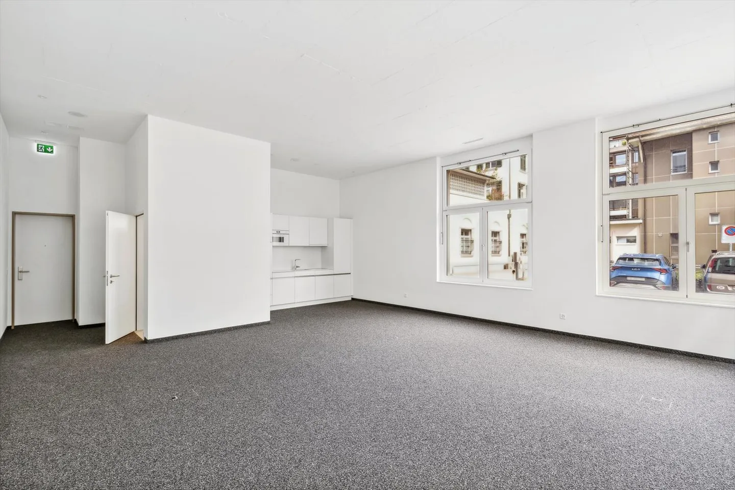 Get started here! Fully equipped, new office in a central location. - Photo 3 of 5