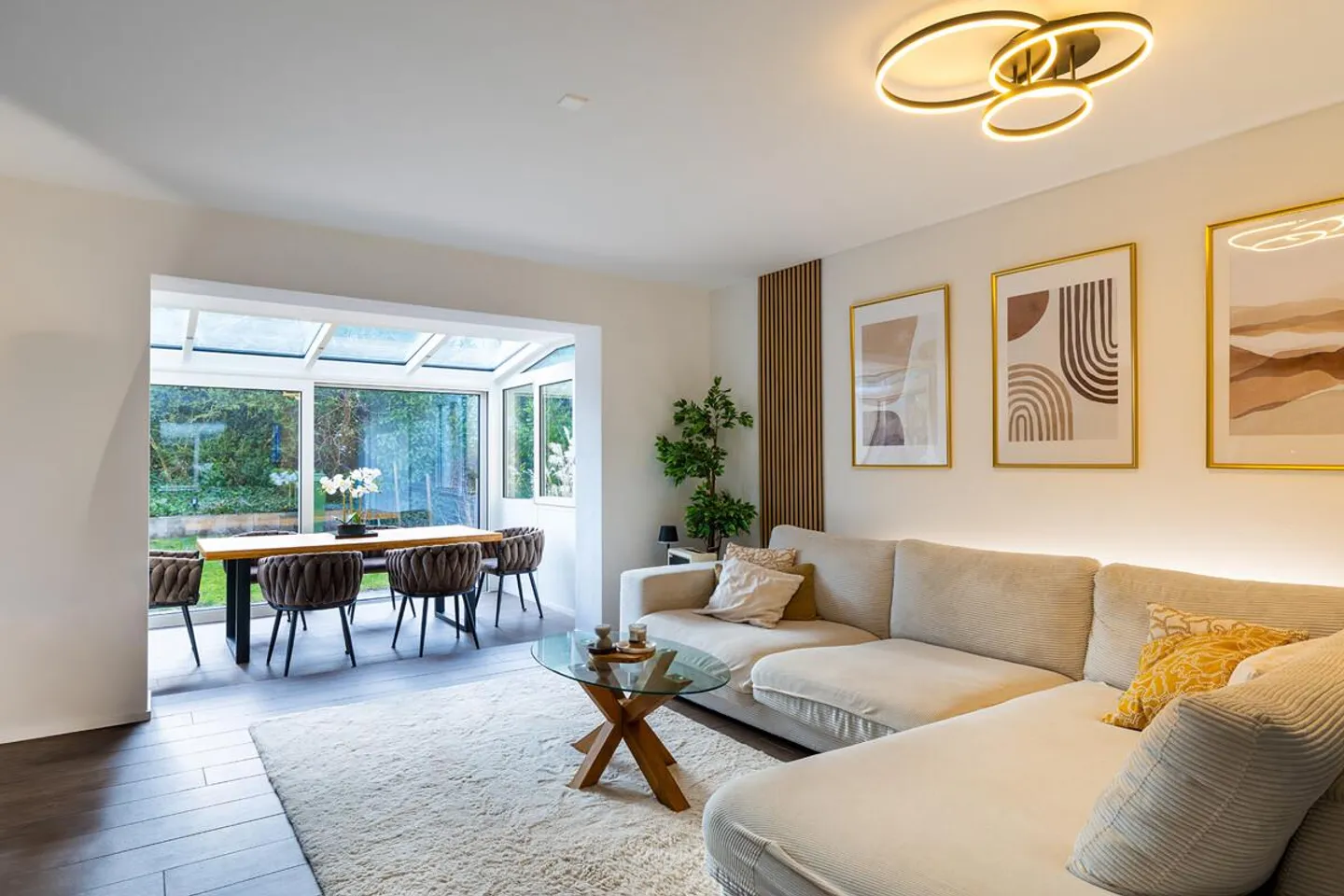 Horgen: renovated garden apartment with heated winter garden - Photo 1 of 5