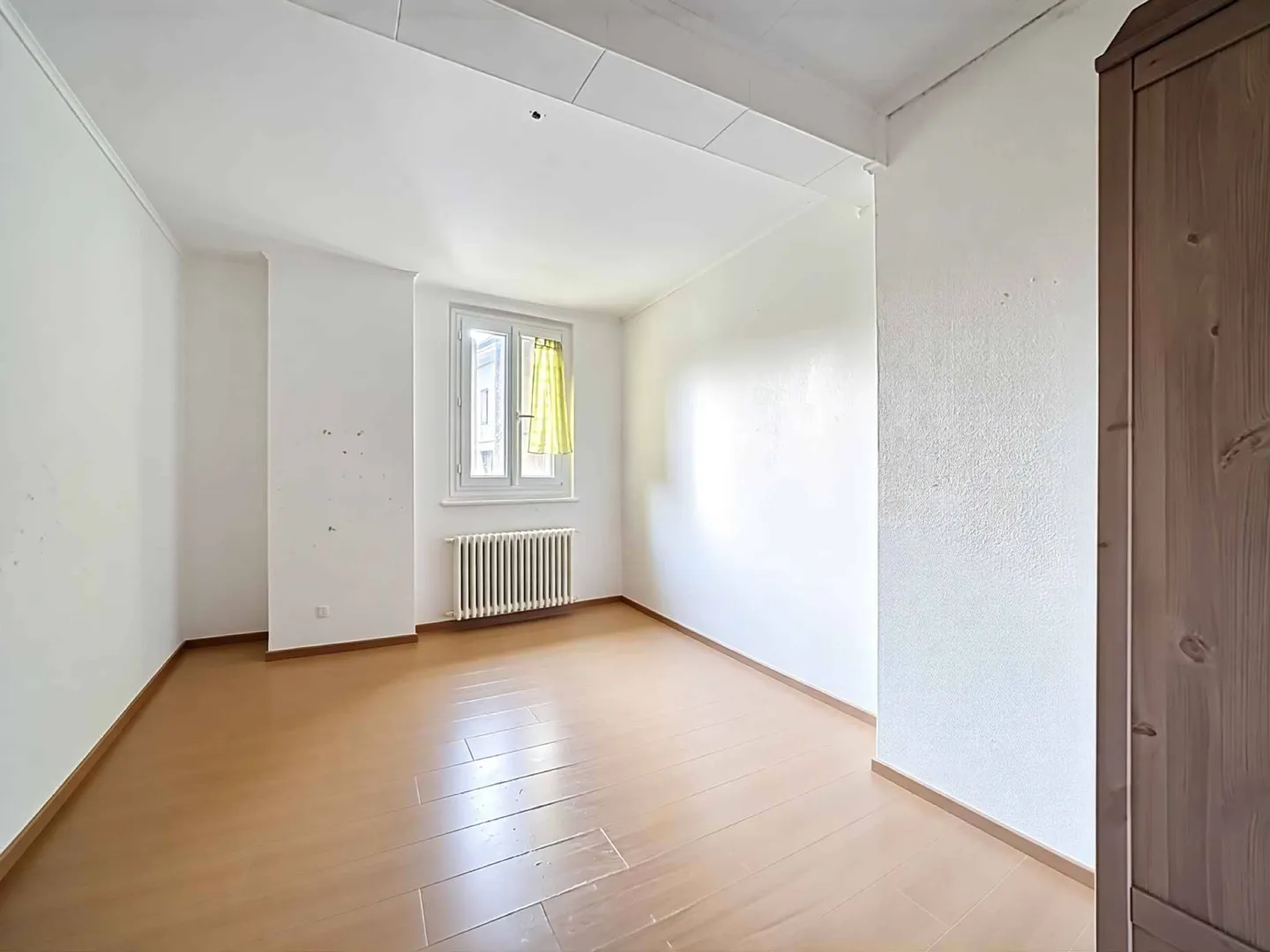 Charmantes Gebäude mit 3 Wohnungen - Foto 9 von 12